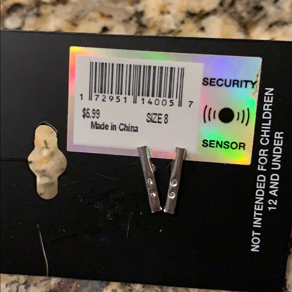 Full Tilt ring and earrings. - Picture 5 of 5